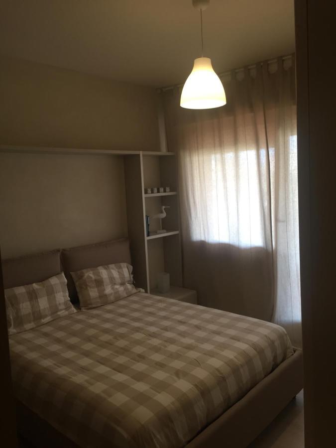 A Due Passi Dal Mare Apartment วาลเลโครเซีย ภายนอก รูปภาพ