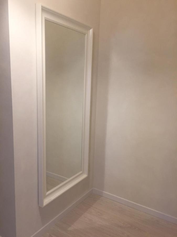 A Due Passi Dal Mare Apartment วาลเลโครเซีย ภายนอก รูปภาพ